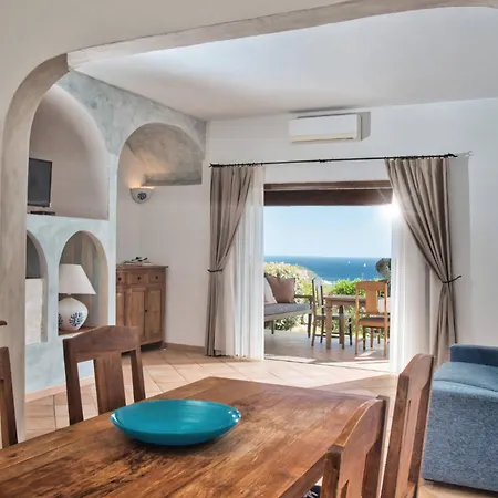 Big Pevero Sea View House 7 Two Bedrooms 切尔沃港